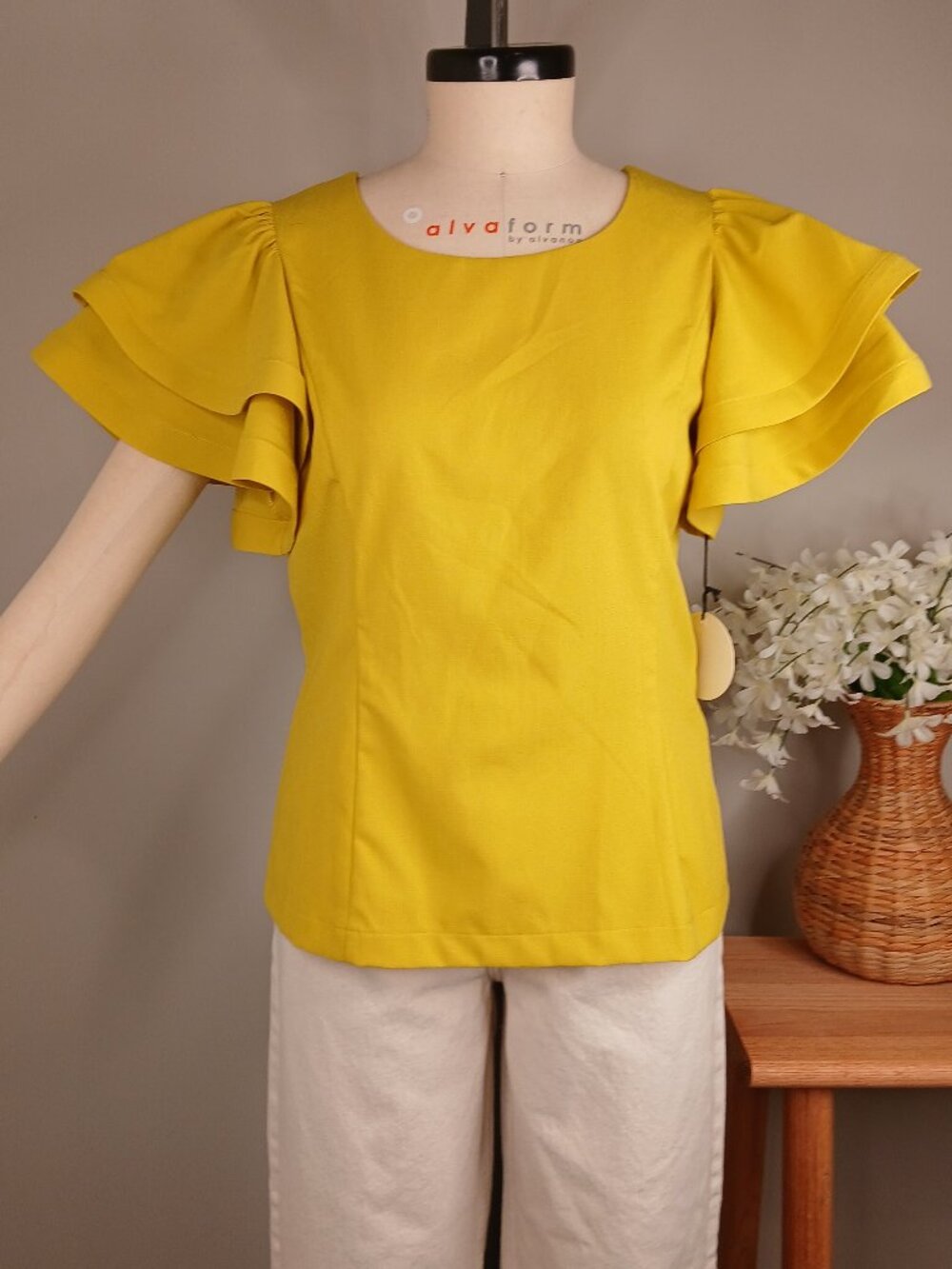 Milk & Honey Ladies Yellow Top NWT – Feminine Whimsy Bow Back Cutout Blouse